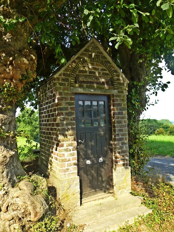 PHOTO 29