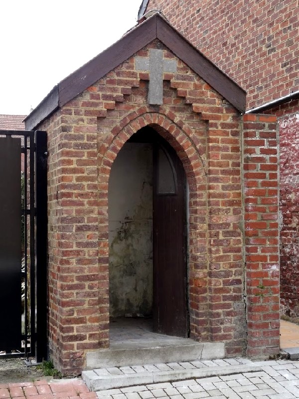 PHOTO 19