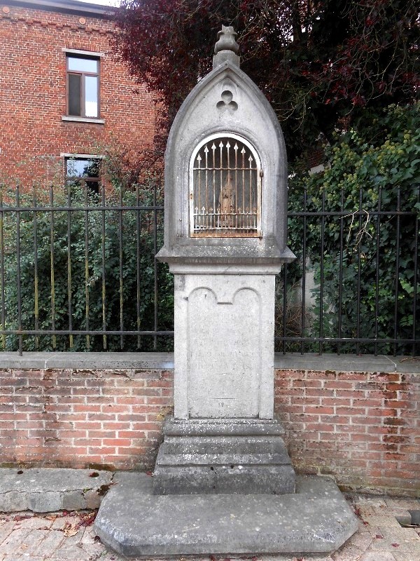 PHOTO 19
