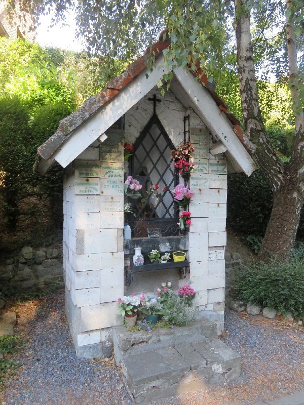 PHOTO 18