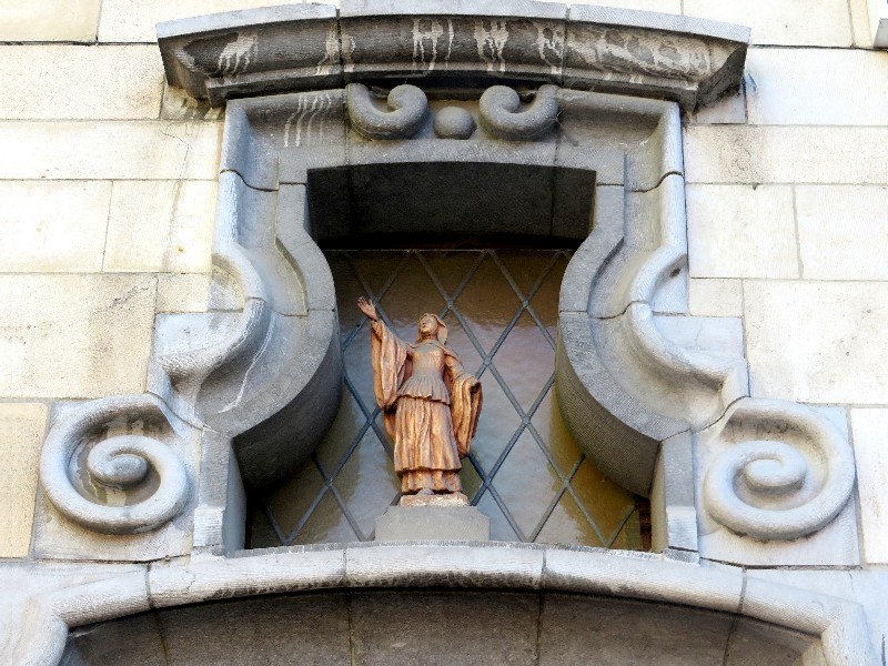 PHOTO 38