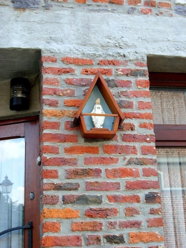 PHOTO 27